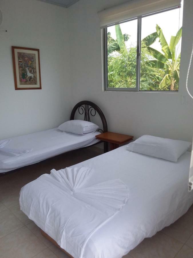 C&H Casa Campestre El Oasis Ricaurte Girardot B&B 외부 사진